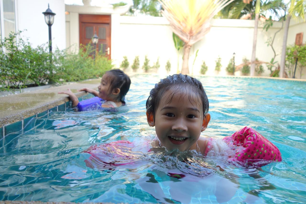 The Beach Pool Villa 芭達亞 外观 照片