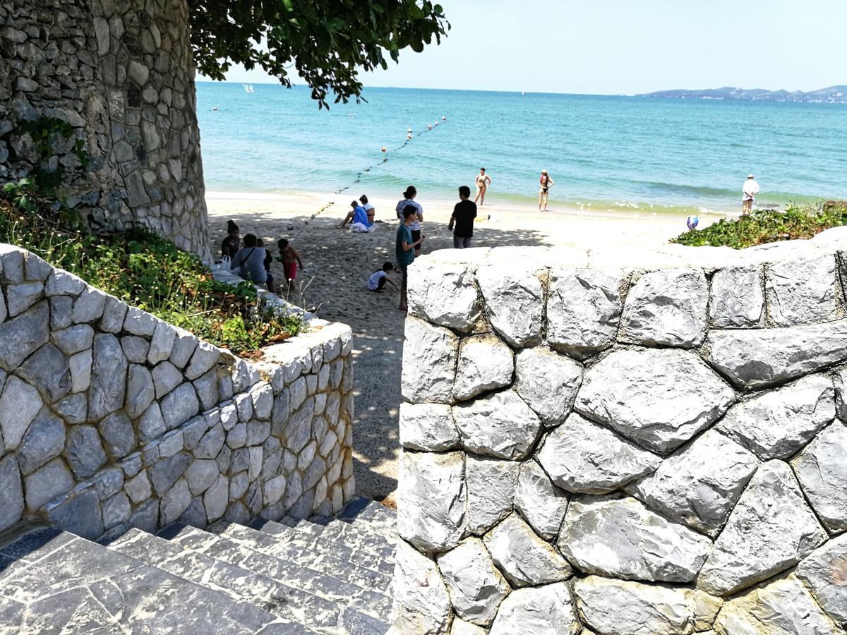 The Beach Pool Villa 芭達亞 外观 照片